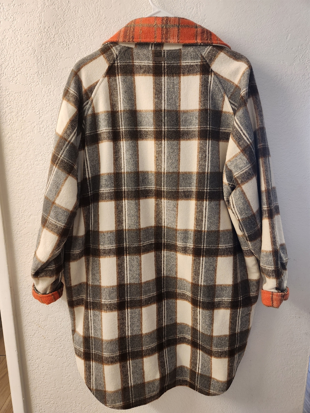 BlankNYC Reversible Longline Wool-Blend Plaid Coat Size S - Picture 3 of 4